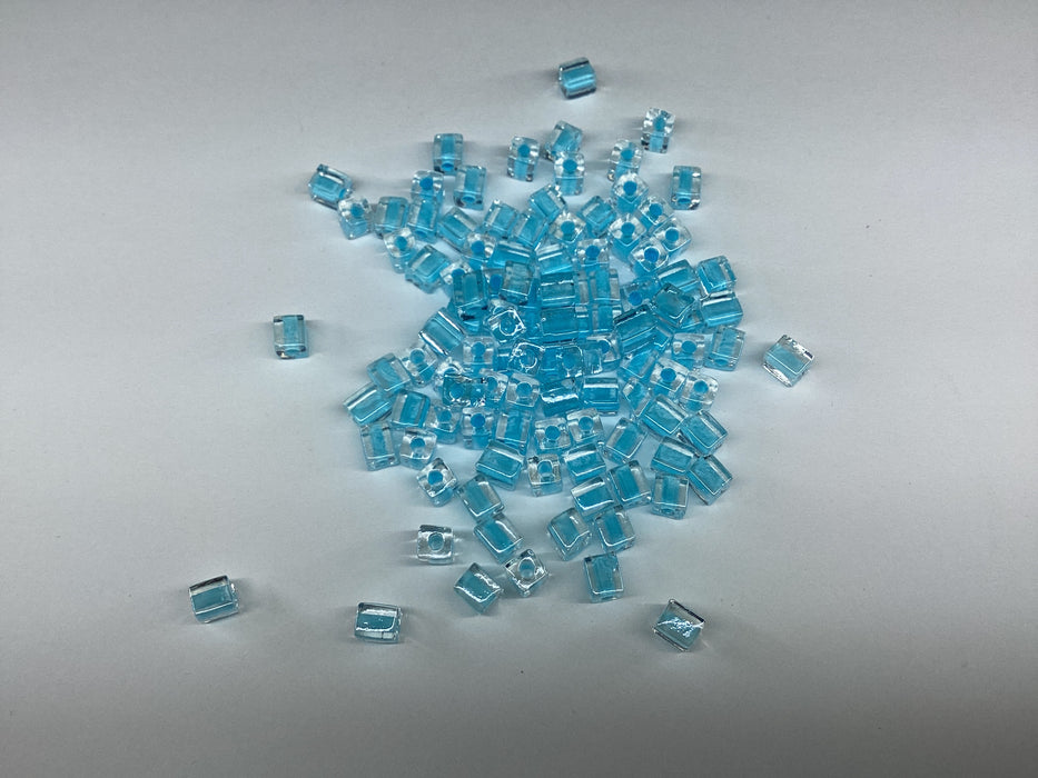 Miyuki Cube 4mm blue lined