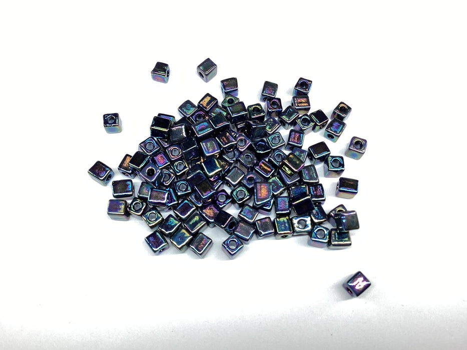 Miyuki Cube 4mm Aurora Borealis