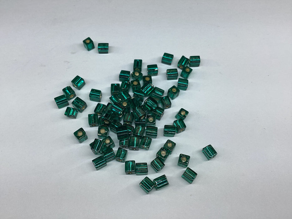 Miyuki Cube 4mm cobalt