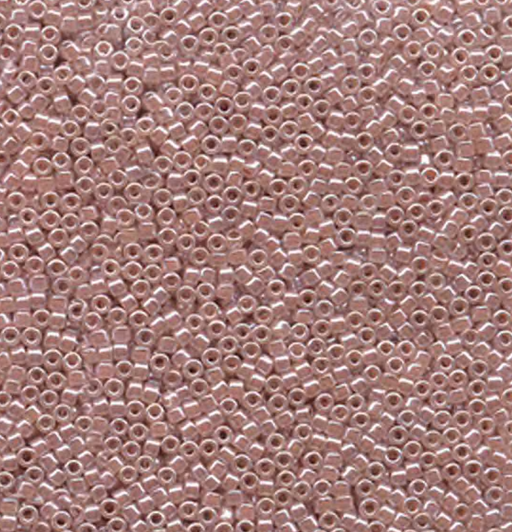 Miyuki Delica 11/0 delica light cinnamon Ceylon (DB256)