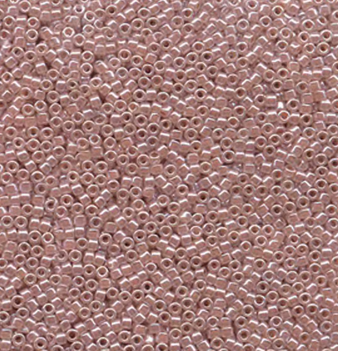 Miyuki Delica 11/0 delica light cinnamon Ceylon (DB256)