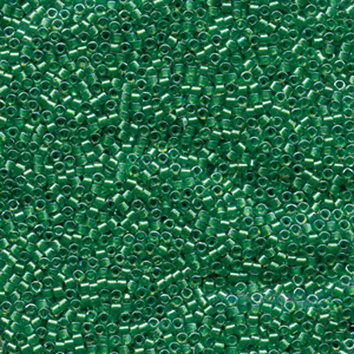 Miyuki Delica 11/0 sparkling light green lined chartreuse (DB916)