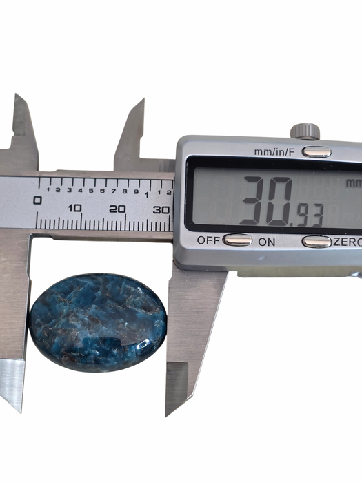 Apatite cabochon oval