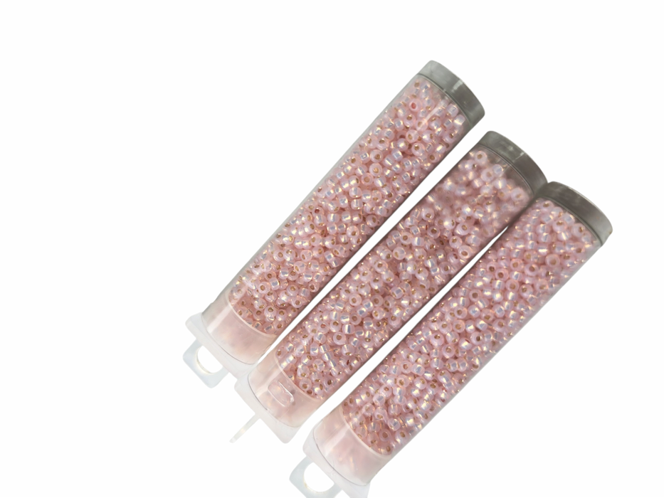 Light pink silver lined alabaster 10g 11/0 (#45)