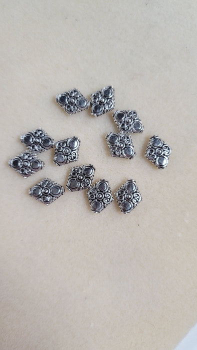 Triangle Bead Focal bead Pewter 15x12mm 12pcs