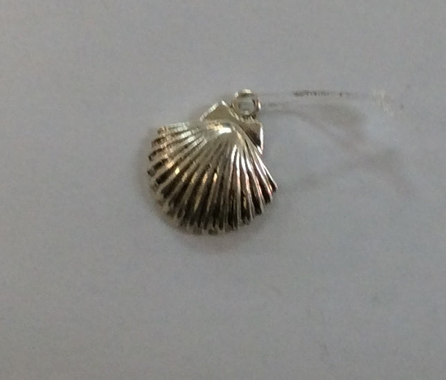 Sterling Silver Charm, Clam Shell 3D